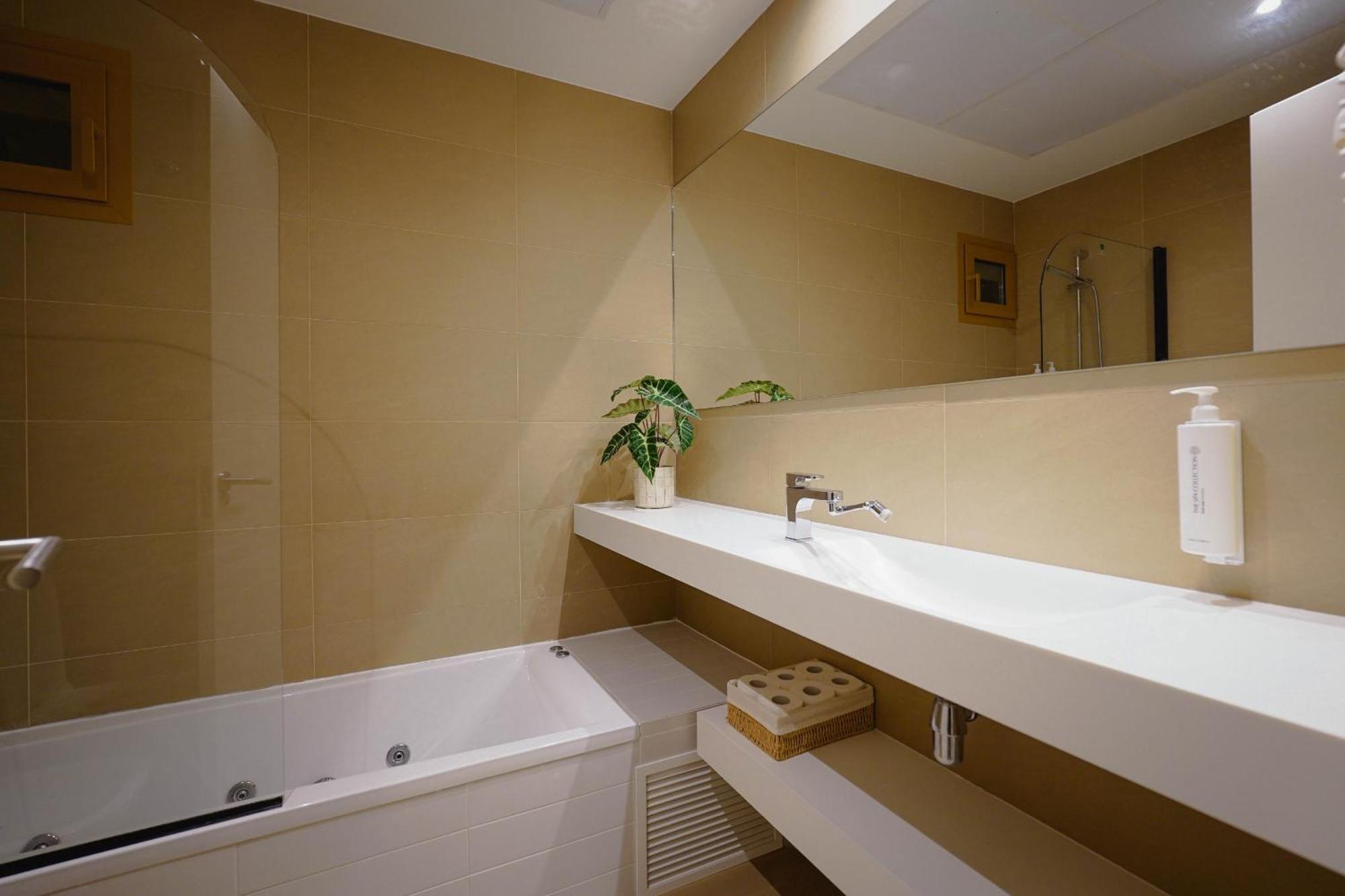 Intempo By Holuxe - 024 - 2nd Floor *